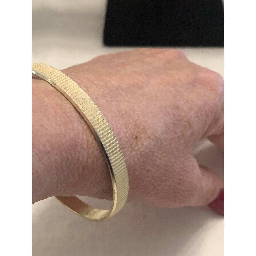 Vintage West Germany Gold Tone Ribbed Textured Bangle Bracelet MCM Minimalist